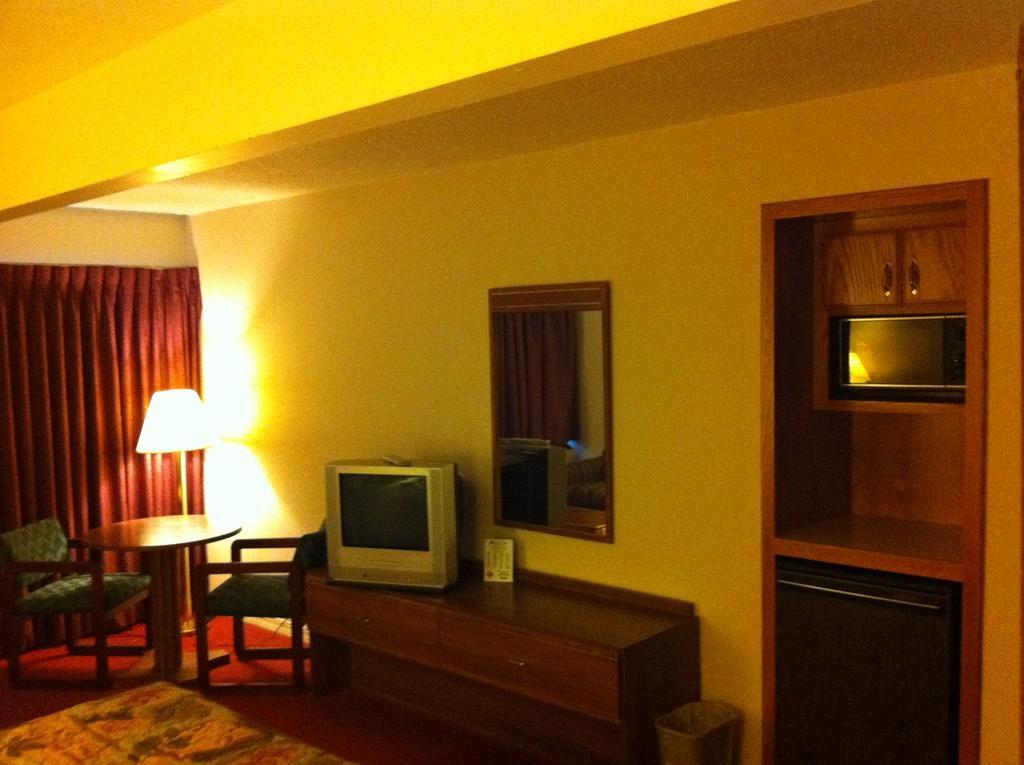 Econo Lodge Near Snake River Айдахо-Фоллс Екстер'єр фото